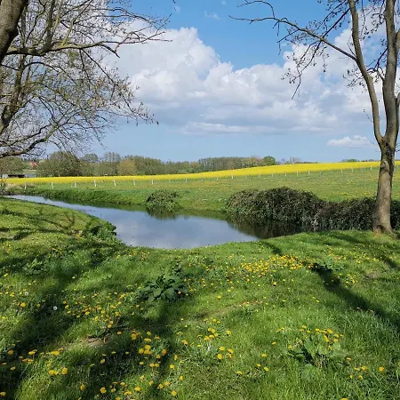 Gutshaus Thorstorf Gross Schwansee * Warnow (Nordwestmecklenburg)