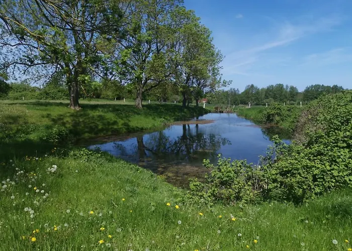 Gutshaus Thorstorf Gross Schwansee *